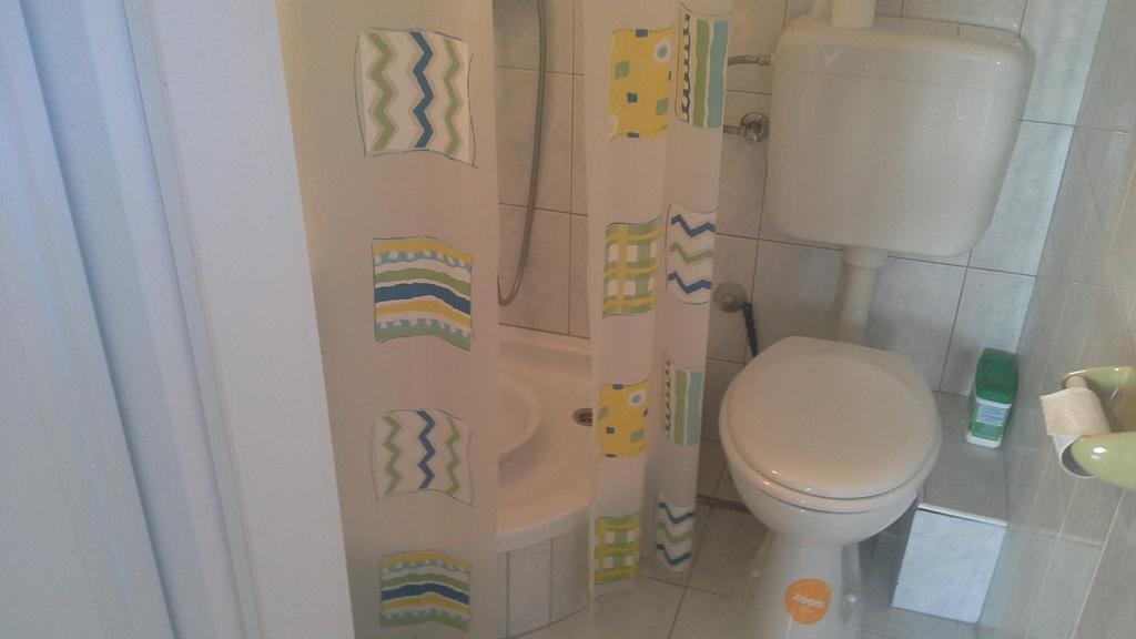 Apartment Gal Podgora Bagian luar foto