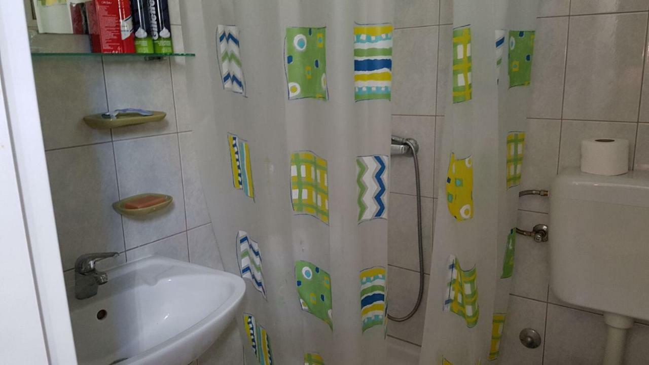Apartment Gal Podgora Bagian luar foto